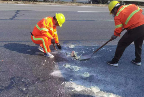 融安公路下沉注浆加固